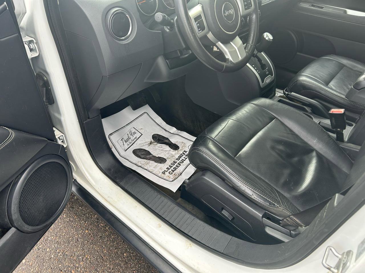 Used 2017 Jeep Compass High Altitude FWD image 10