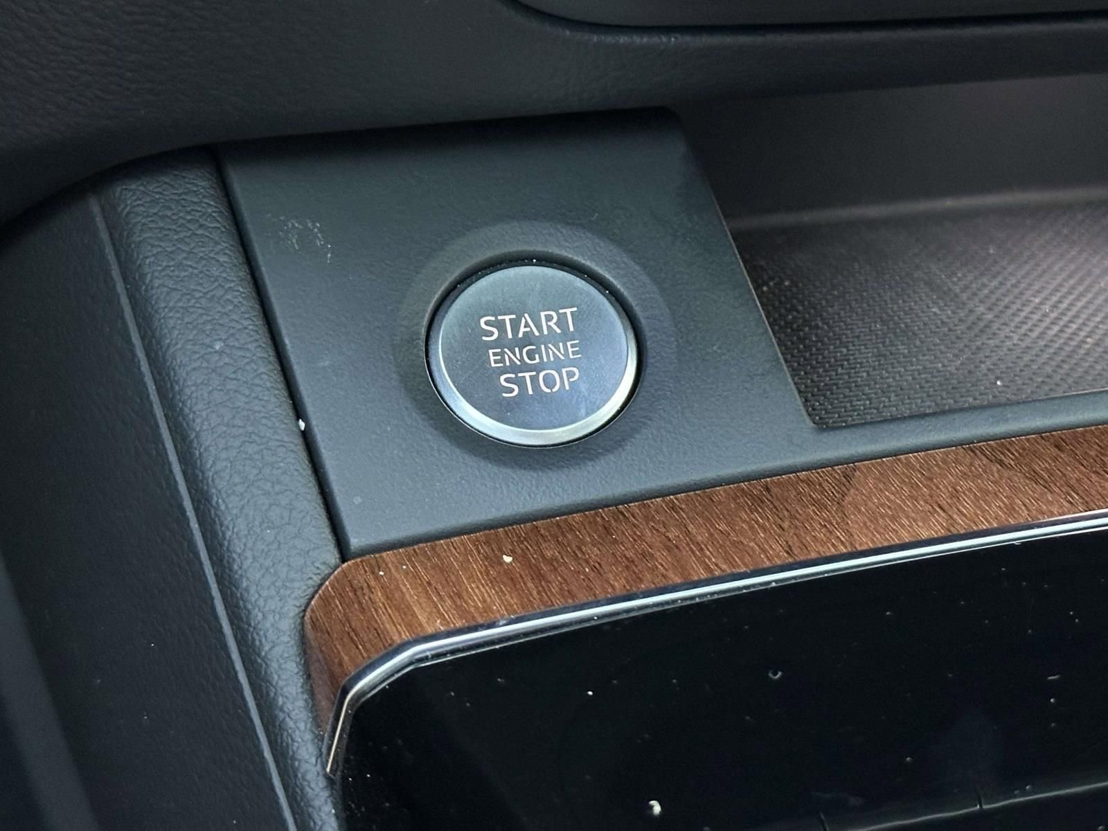 Used 2023 Audi Q5 2.0T Premium w/ Convenience Package image 21