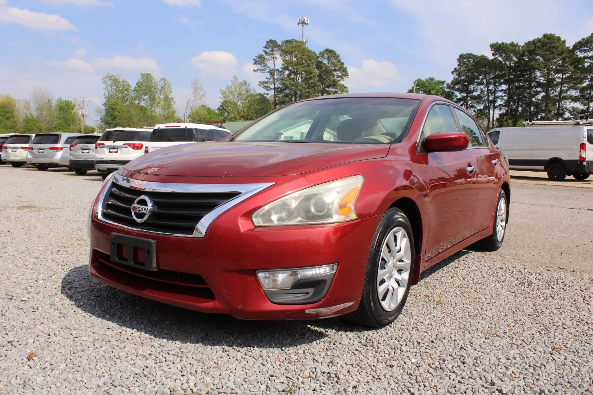 Used 2014 Nissan Altima 2.5 S w/ Display Audio Package image 3
