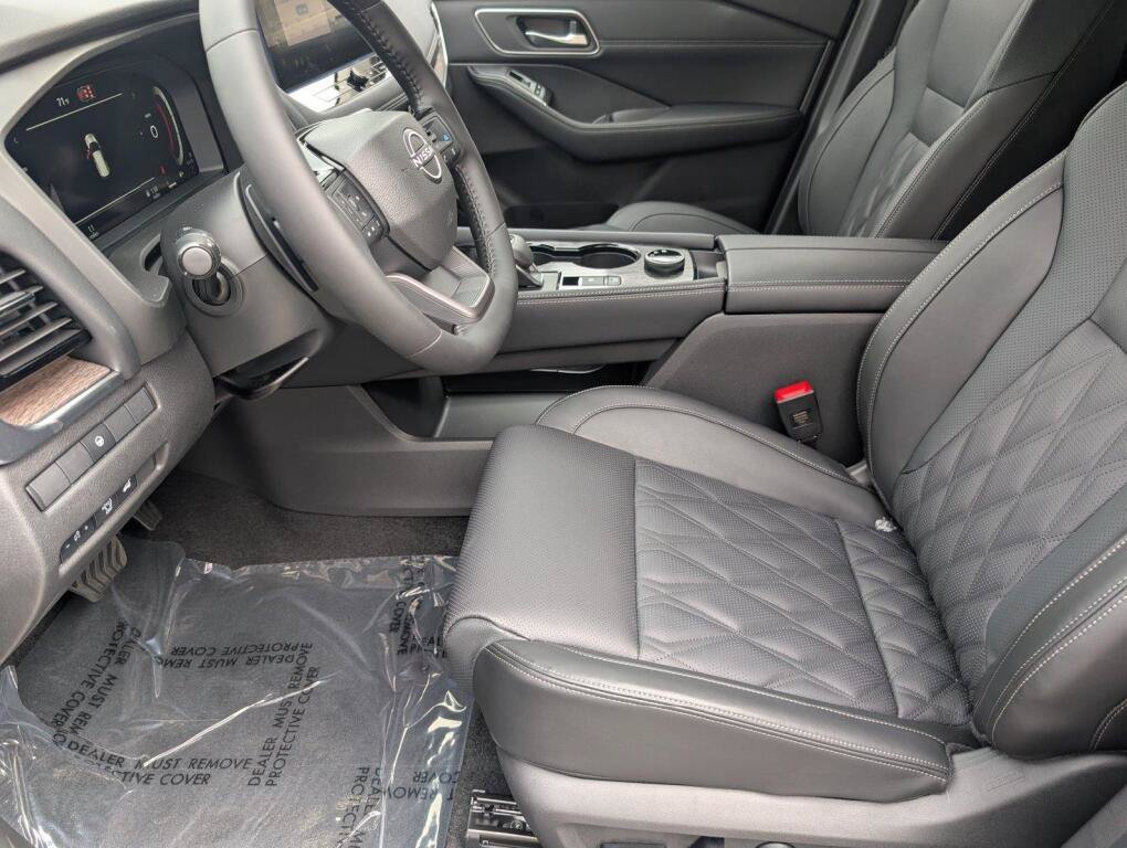New 2026 Nissan Rogue Platinum AWD/4WD image 10