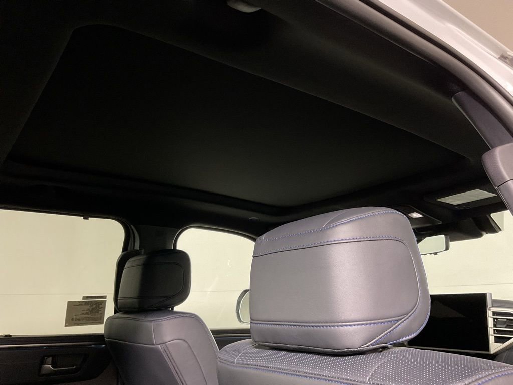 New 2026 Toyota Tundra Platinum image 2