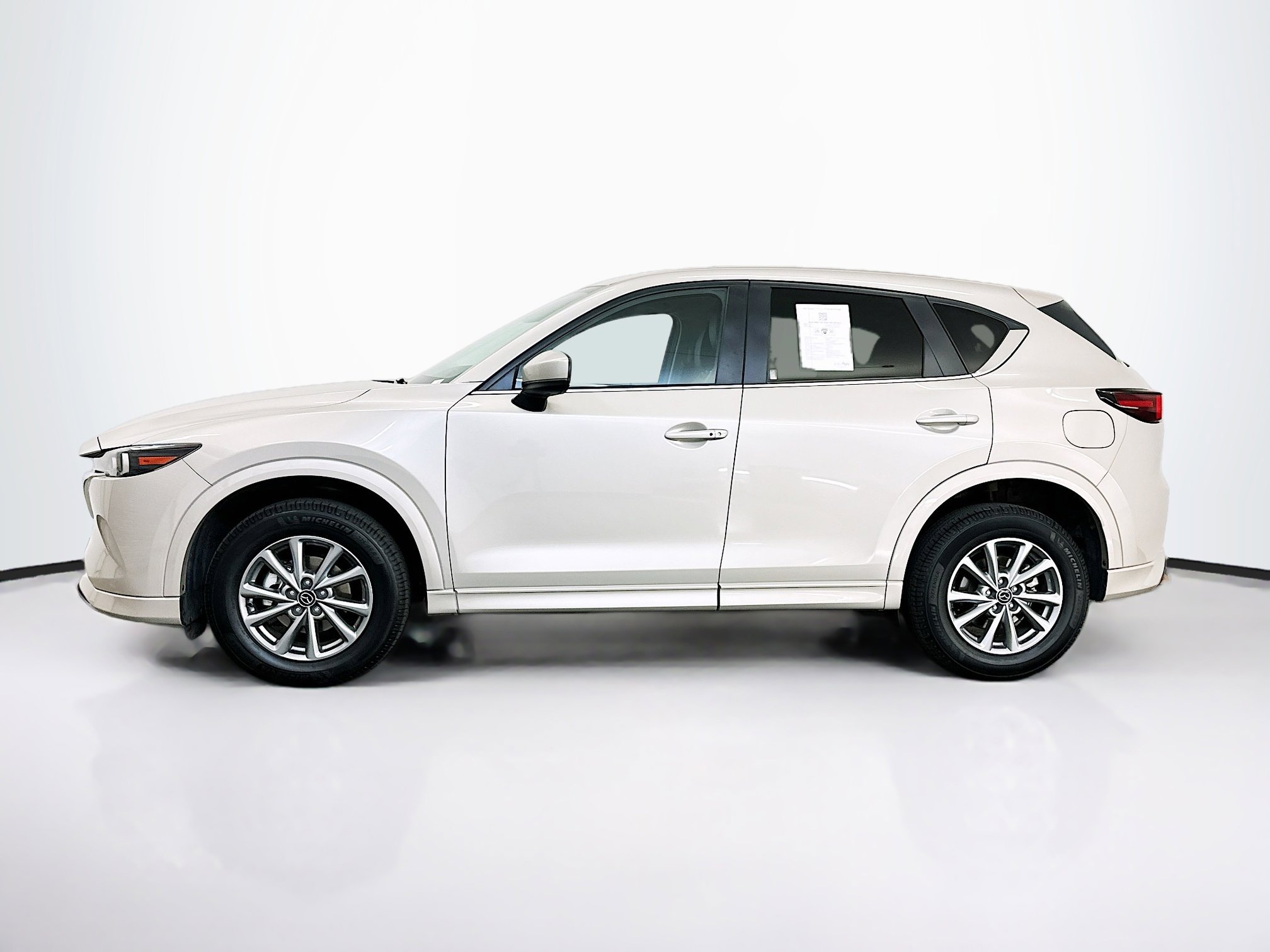 Used 2025 MAZDA CX-5 AWD 2.5 S w/ Preferred Package image 4