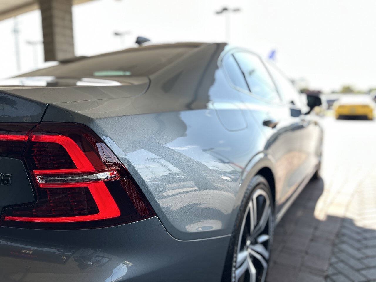 Used 2021 Volvo S60 T5 R-Design AWD/4WD image 13