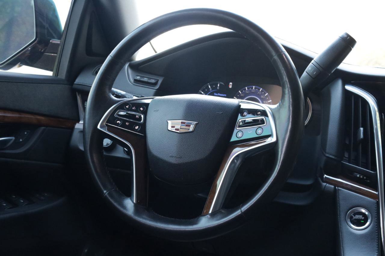 Used 2016 Cadillac Escalade Luxury image 8