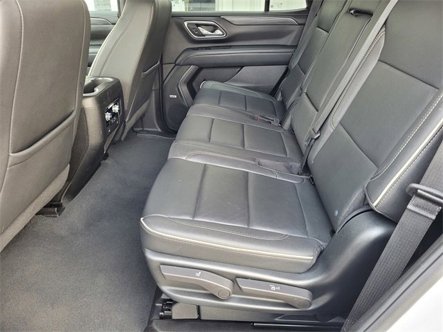 Used 2023 GMC Yukon SLT image 15