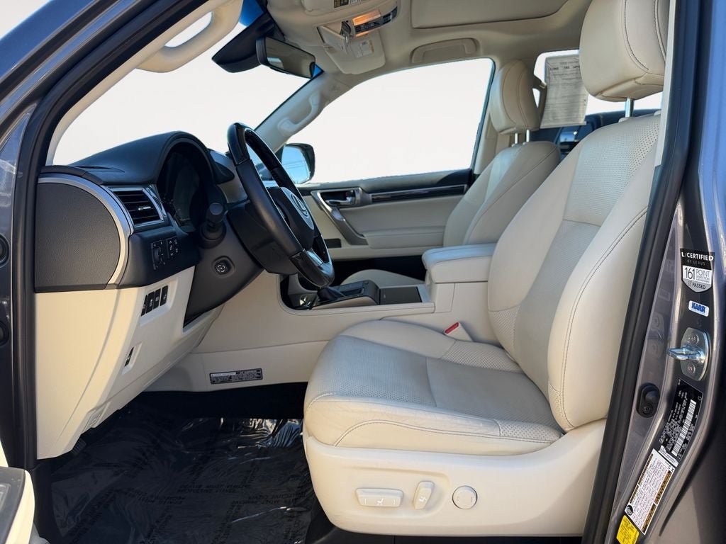 Used 2023 Lexus GX 460 Luxury w/ Sport Design Package AWD/4WD image 6