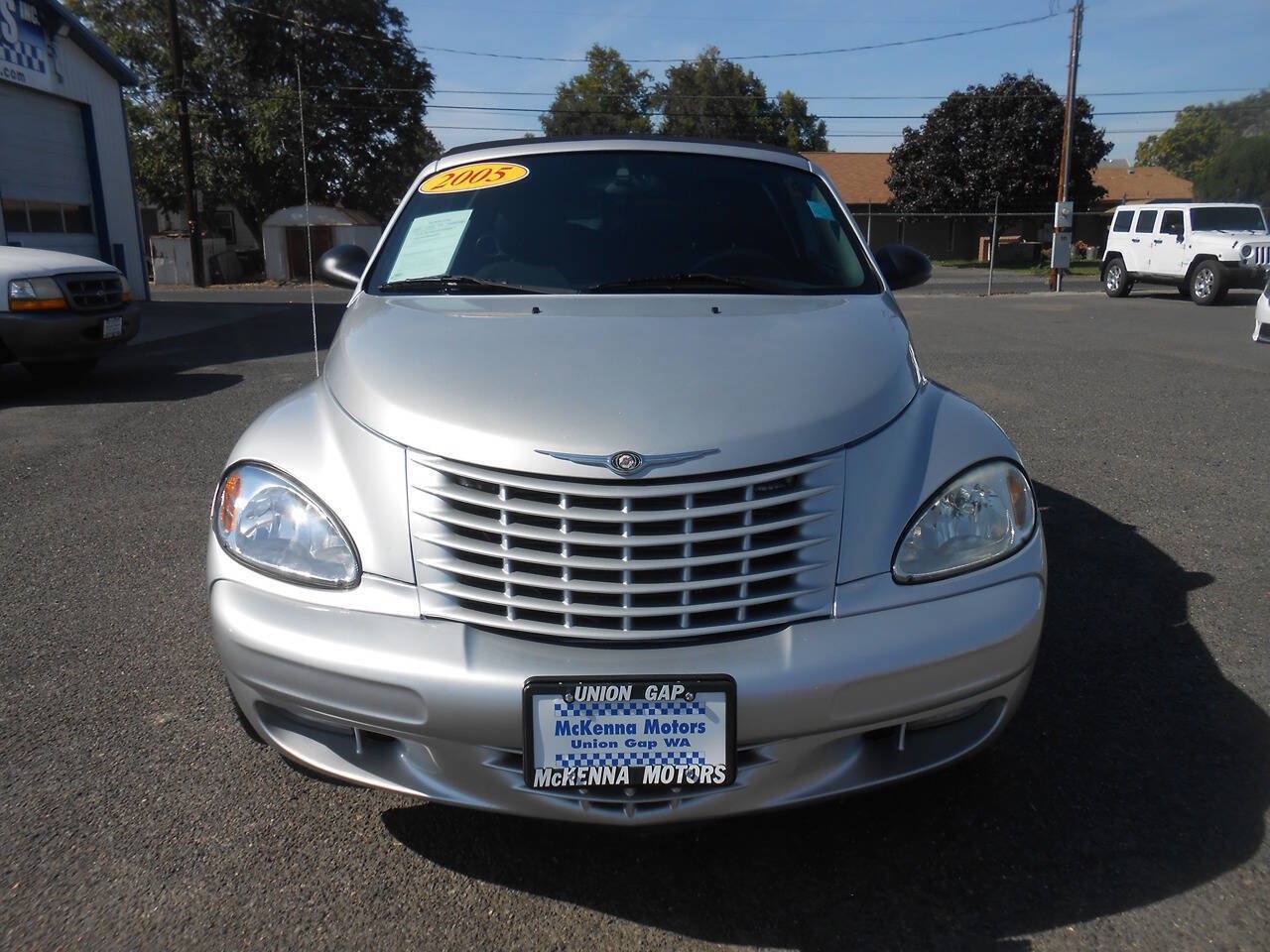 Used 2005 Chrysler PT Cruiser Touring FWD image 13