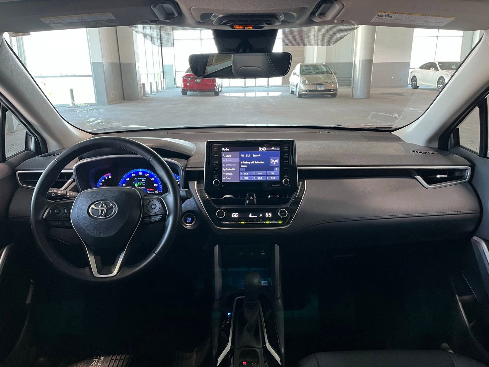 Used 2022 Toyota Corolla Cross XLE w/ Convenience Package AWD/4WD image 36
