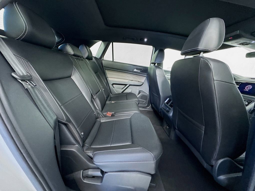 Used 2023 Volkswagen Atlas Cross Sport SEL image 28