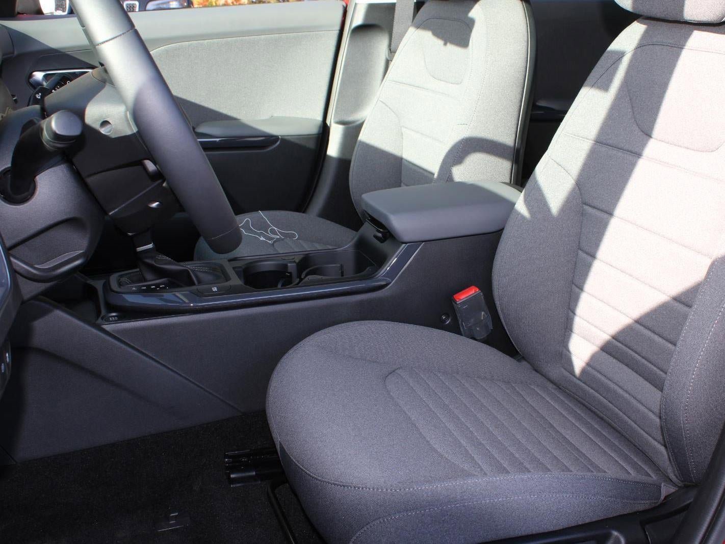 New 2025 Kia K4 EX image 15