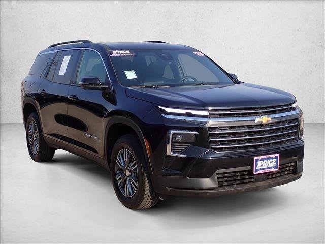 Used 2025 Chevrolet Traverse LT w/ Driver Confidence Package AWD/4WD image 6