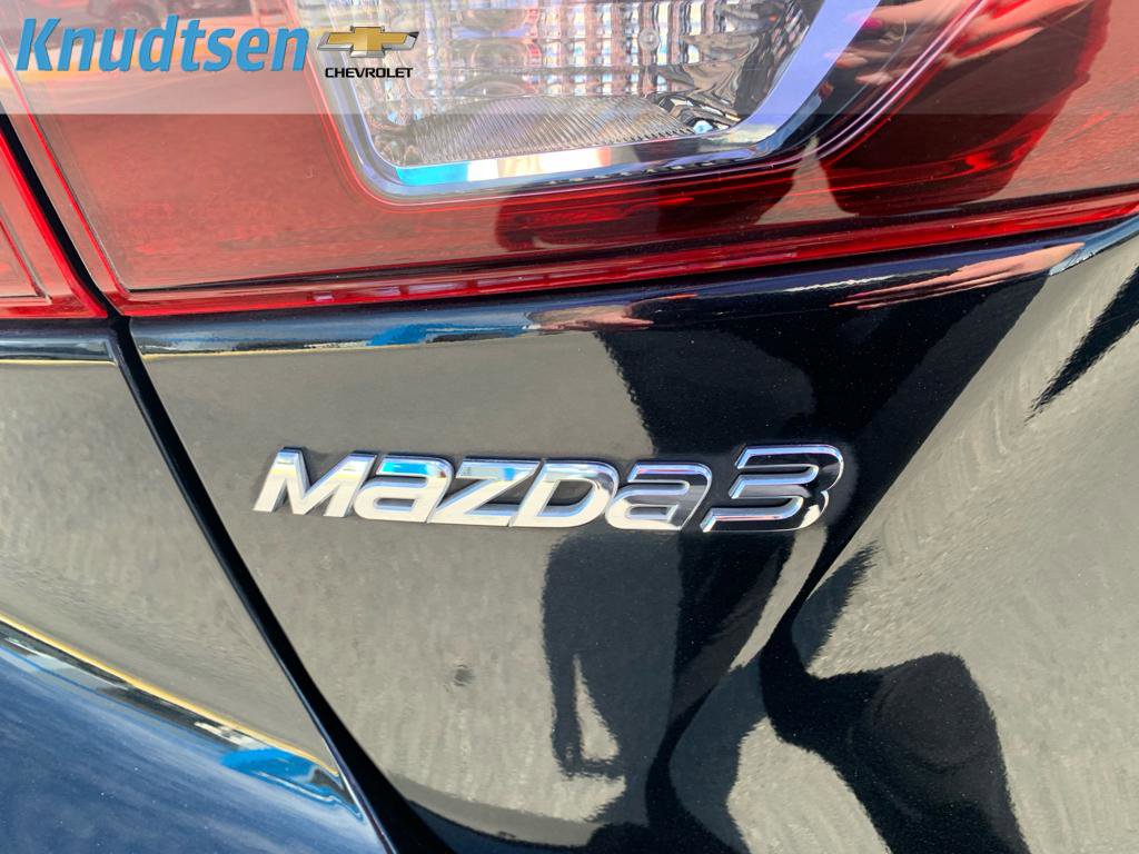 Used 2017 MAZDA MAZDA3 Grand Touring w/ Premium Equipment Package FWD image 16