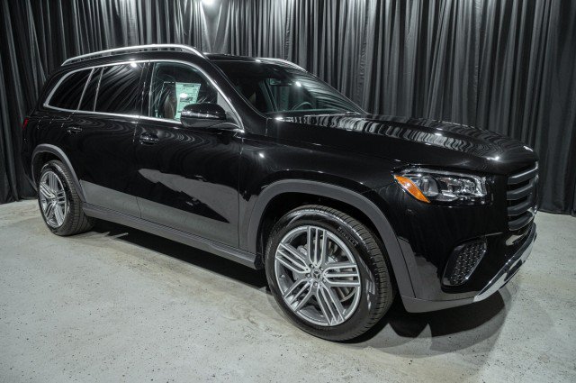 New 2026 Mercedes-Benz GLS 450 4MATIC image 3