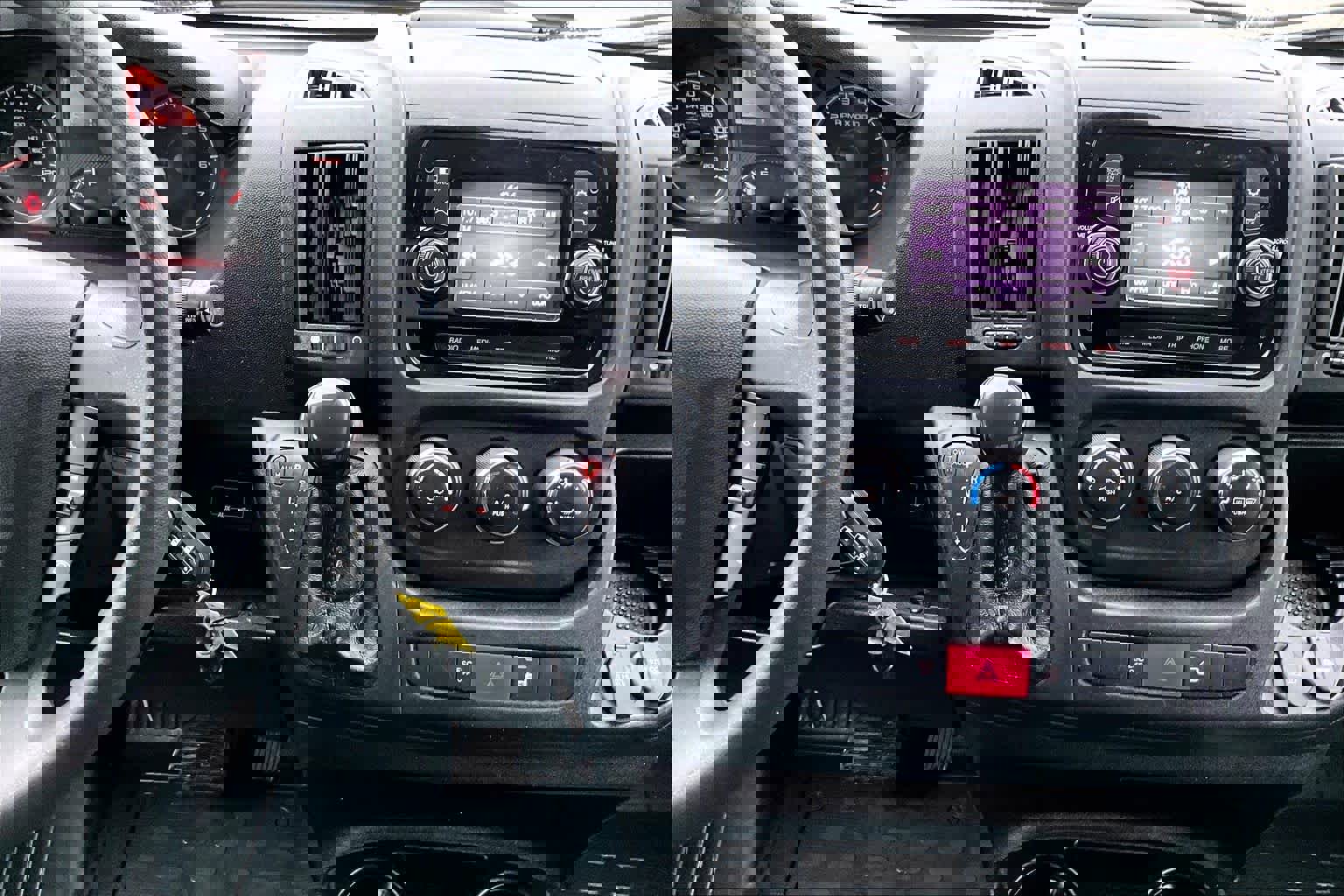 Used 2020 RAM ProMaster 1500 w/ Interior Convenience Group image 6