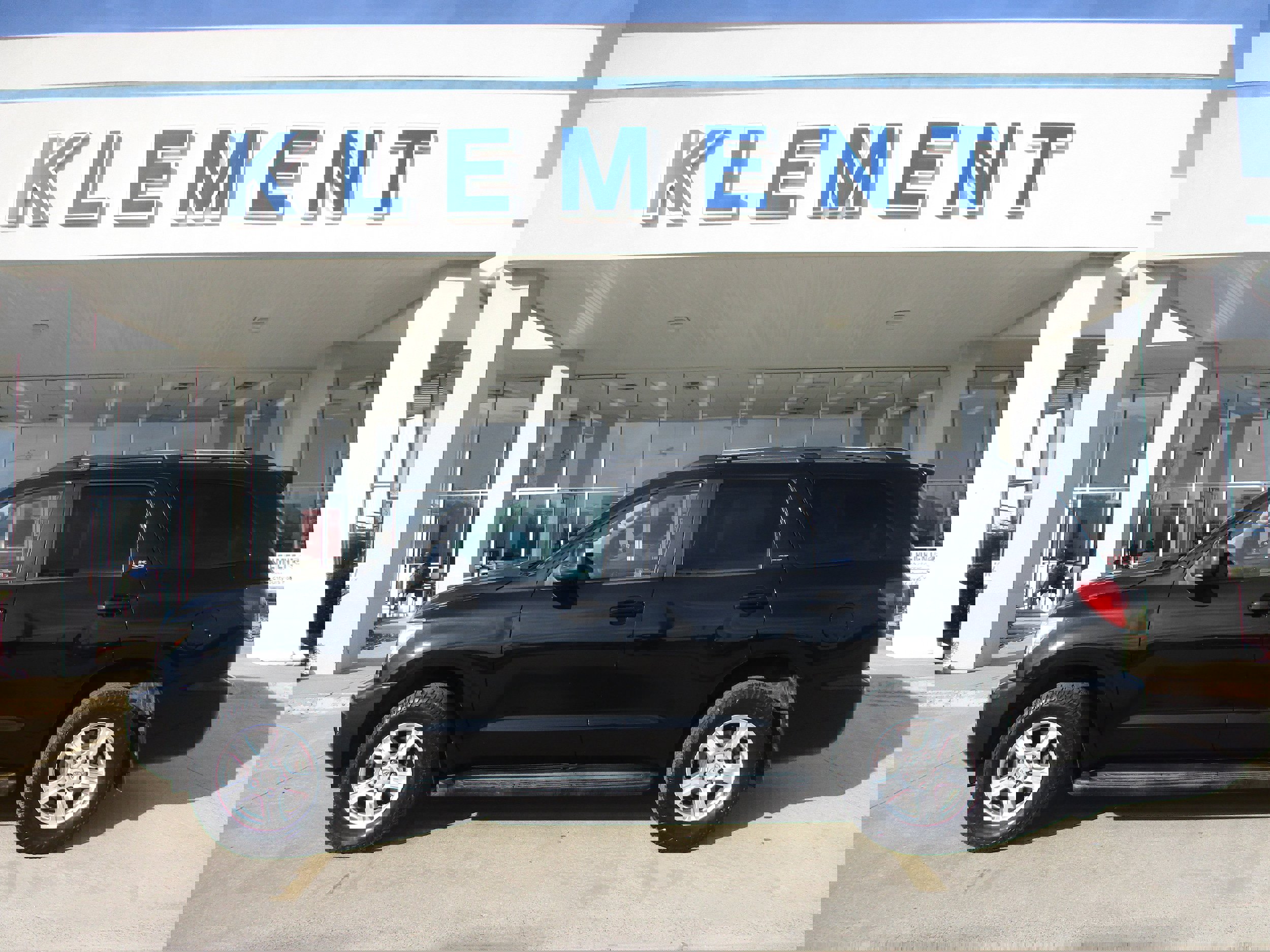 Used 2013 Toyota Sequoia SR5 image 1
