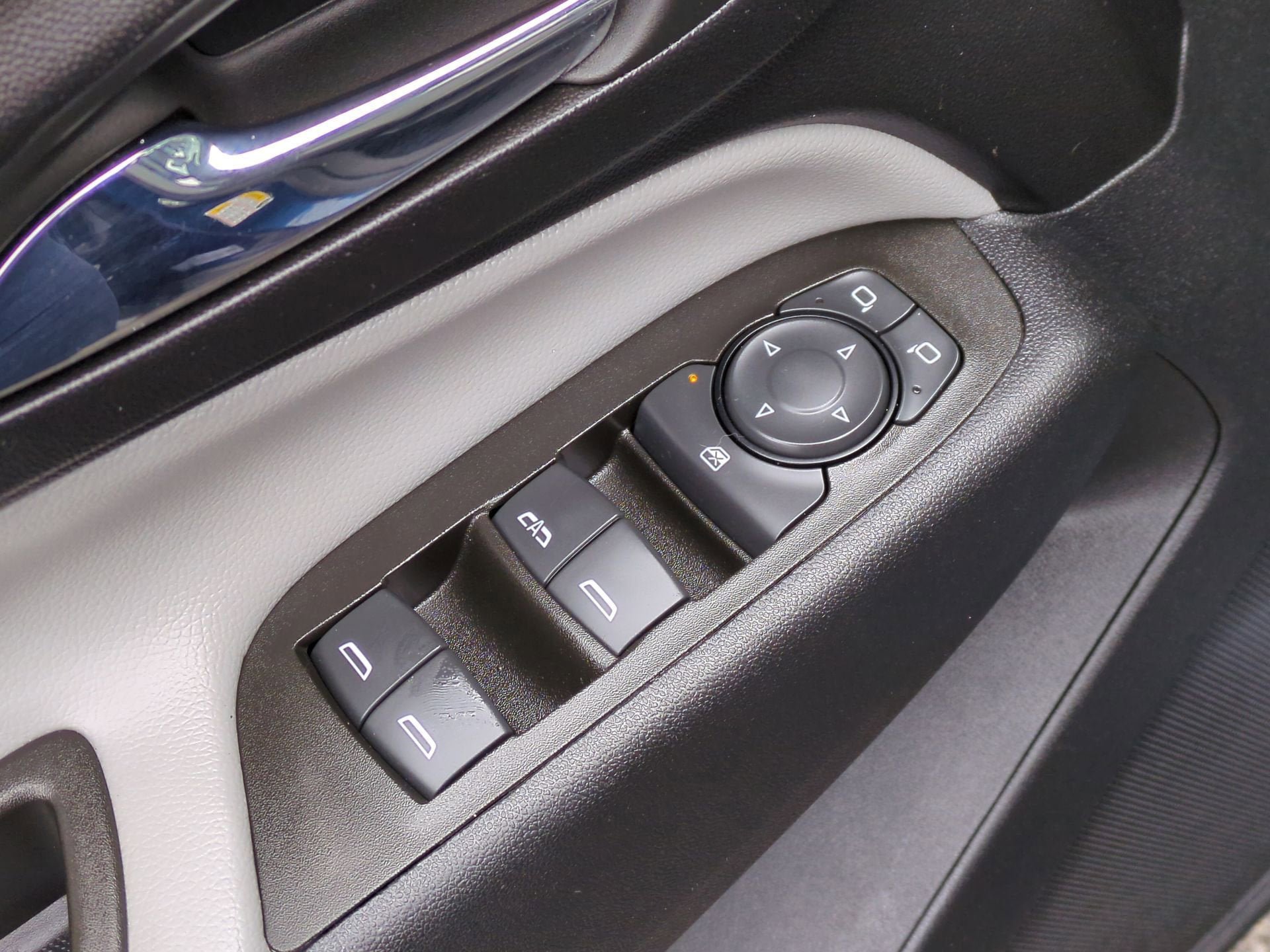 Certified 2023 Chevrolet Equinox LS AWD/4WD image 22