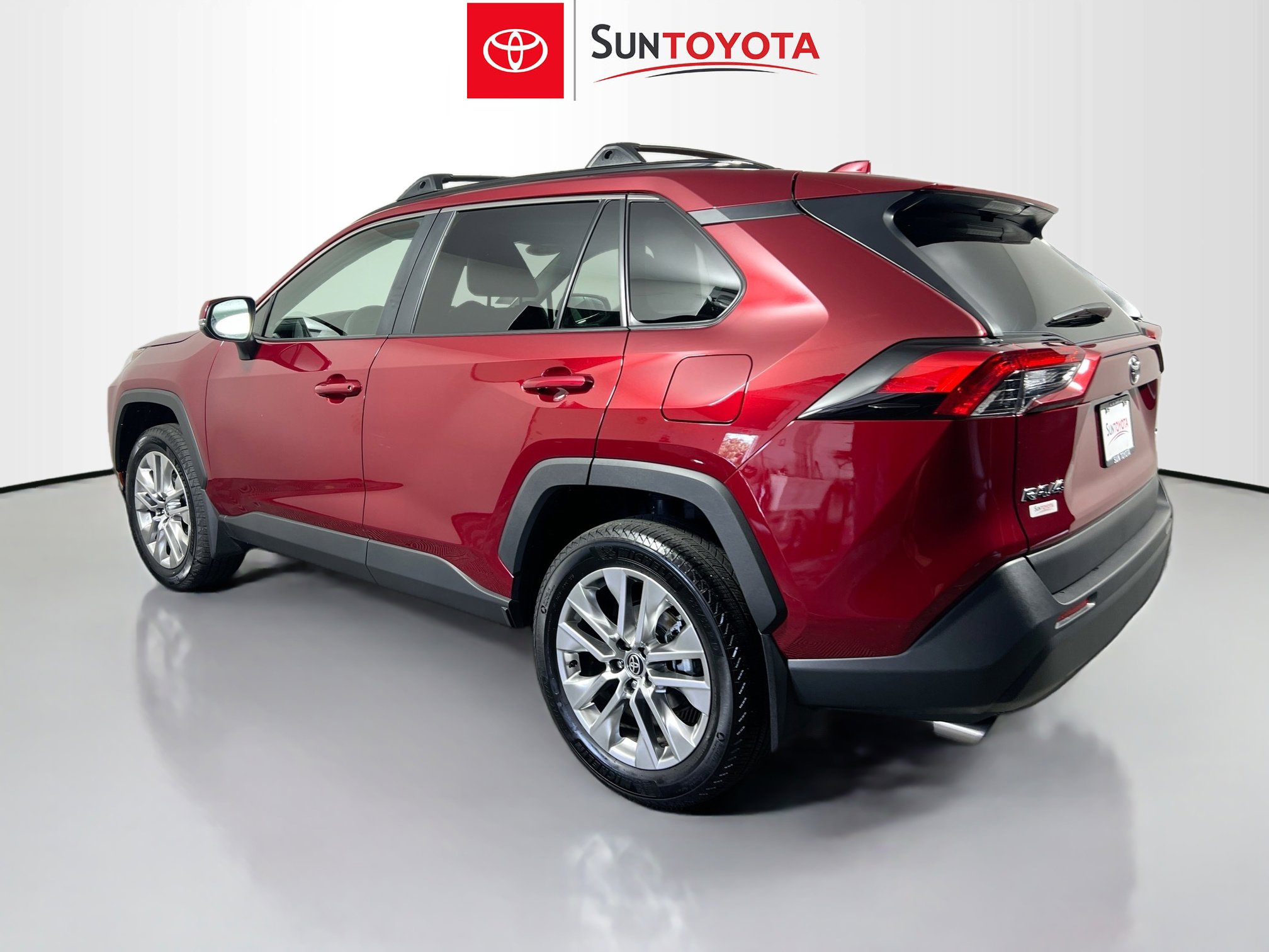 Used 2025 Toyota RAV4 XLE Premium image 6