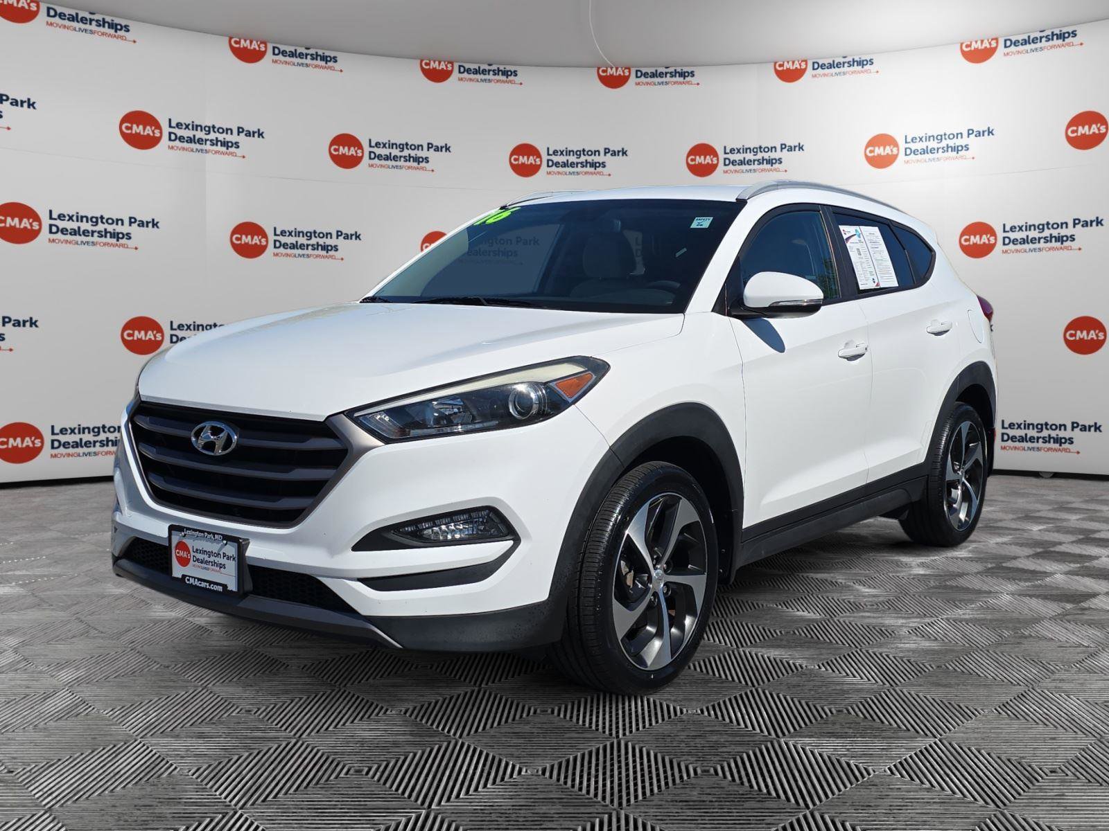 Used 2016 Hyundai Tucson Sport image 3