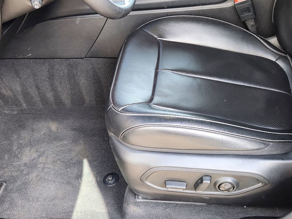 Used 2024 Jeep Grand Cherokee L Limited w/ Luxury Tech Group II image 8
