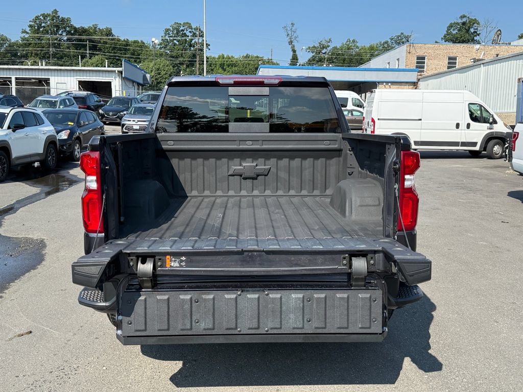 Used 2024 Chevrolet Silverado 1500 RST w/ Convenience Package II AWD/4WD image 22