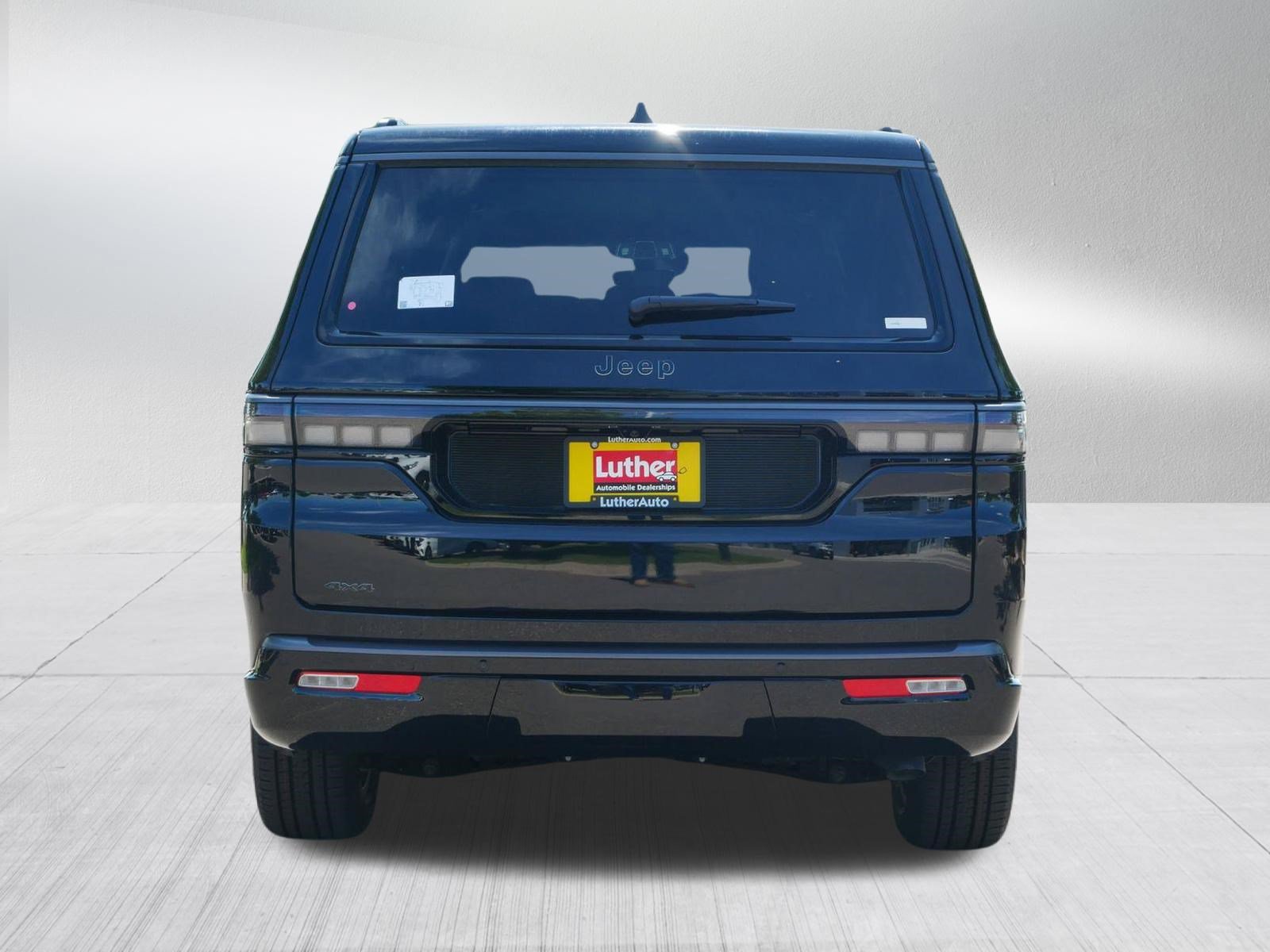 New 2026 Jeep Grand Wagoneer L Limited AWD/4WD image 6