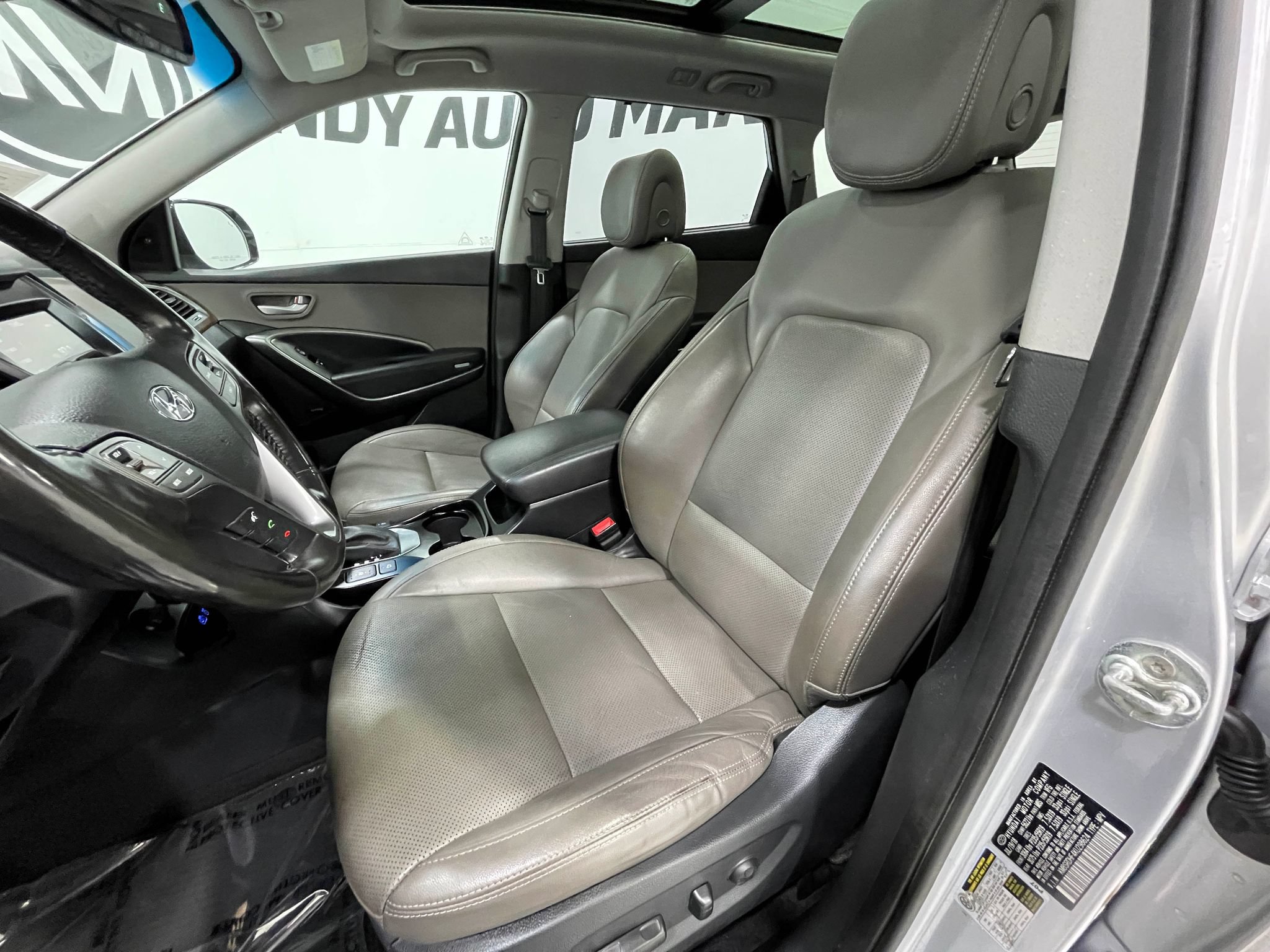 Used 2019 Hyundai Santa Fe XL AWD/4WD image 14