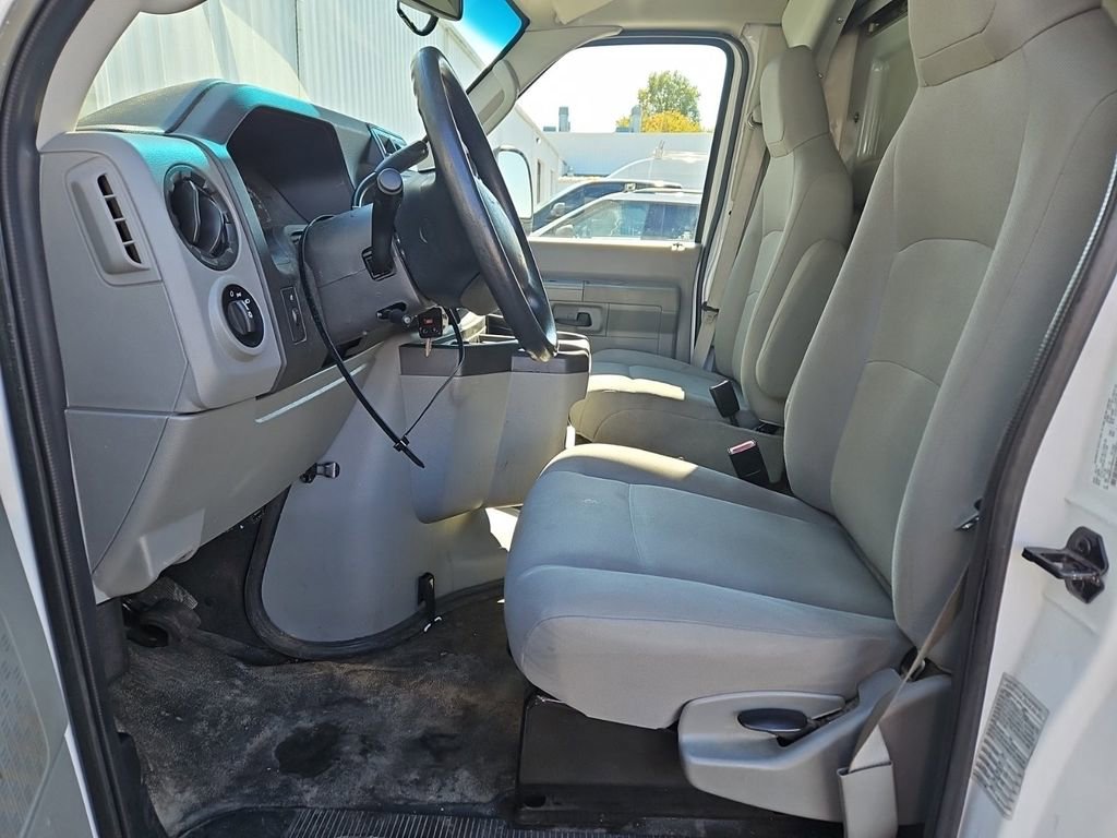 Used 2019 Ford E-350 and Econoline 350 Super Duty w/ Power Windows & Locks Group image 9