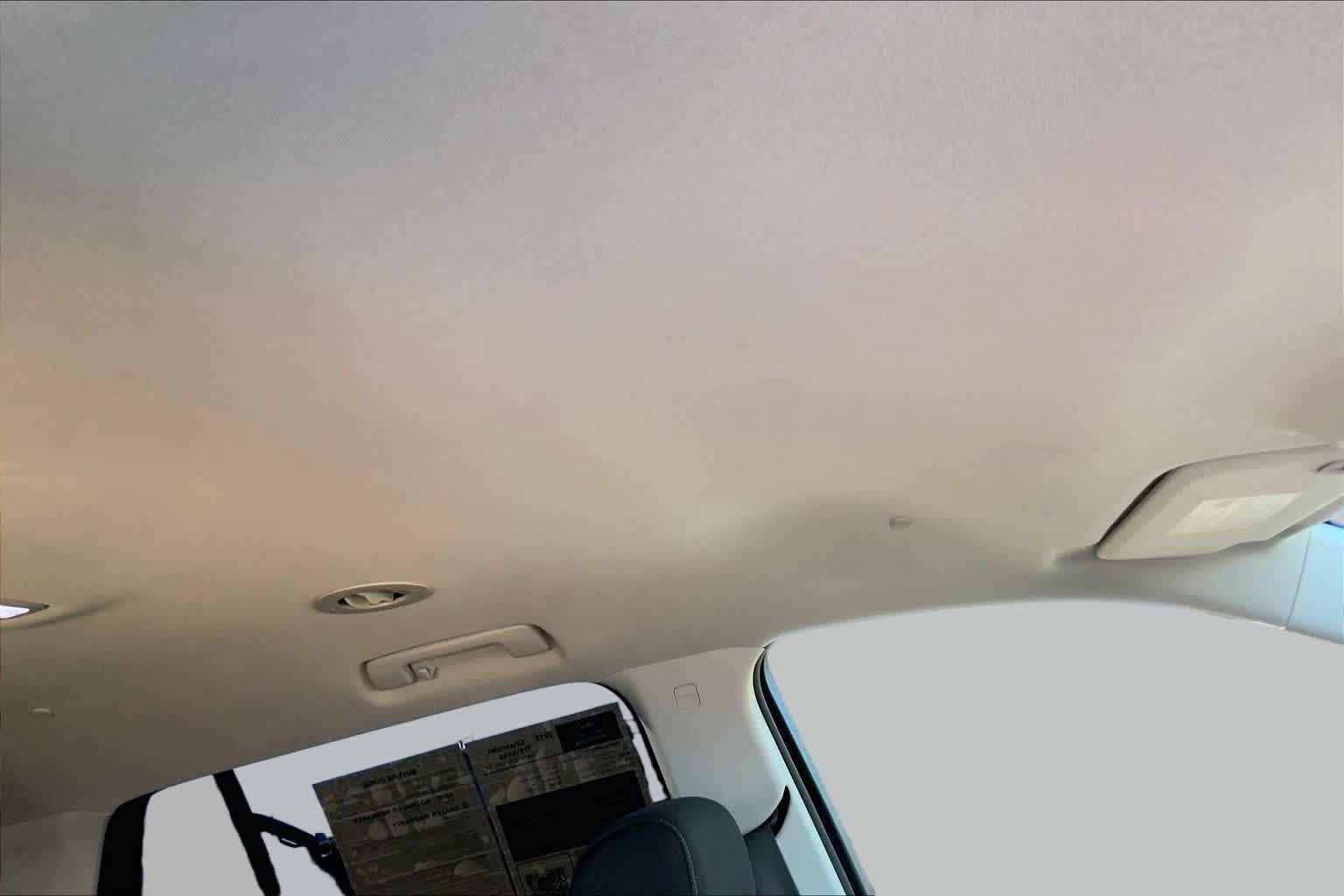 Used 2019 Chevrolet Traverse LT FWD image 14