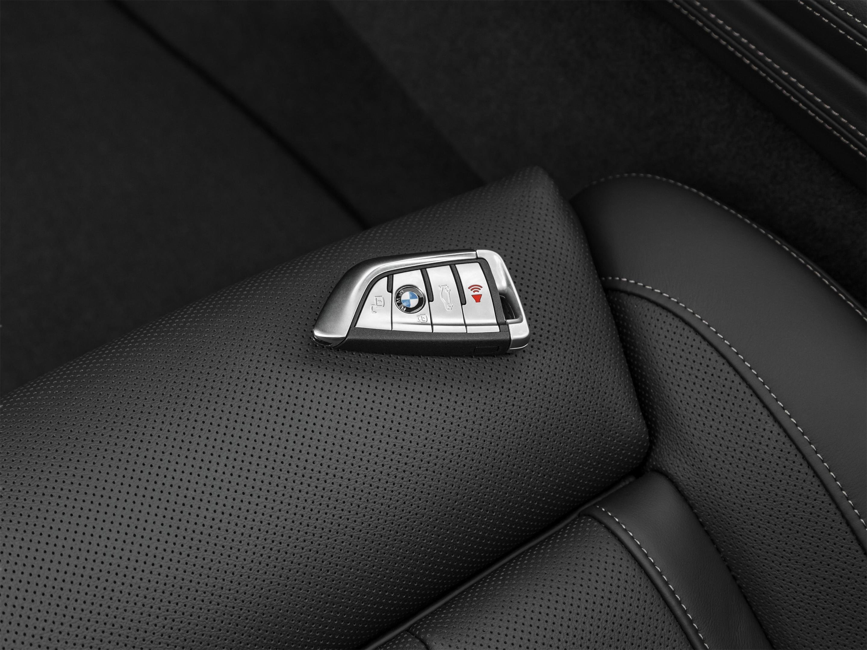 Used 2022 BMW X7 M50i w/ Dynamic Handling Package AWD/4WD image 43