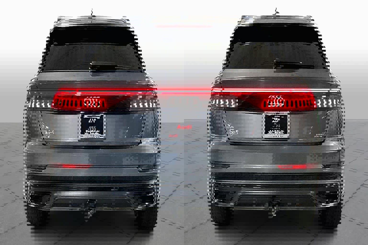 Used 2020 Audi Q8 Prestige w/ Prestige Package image 6