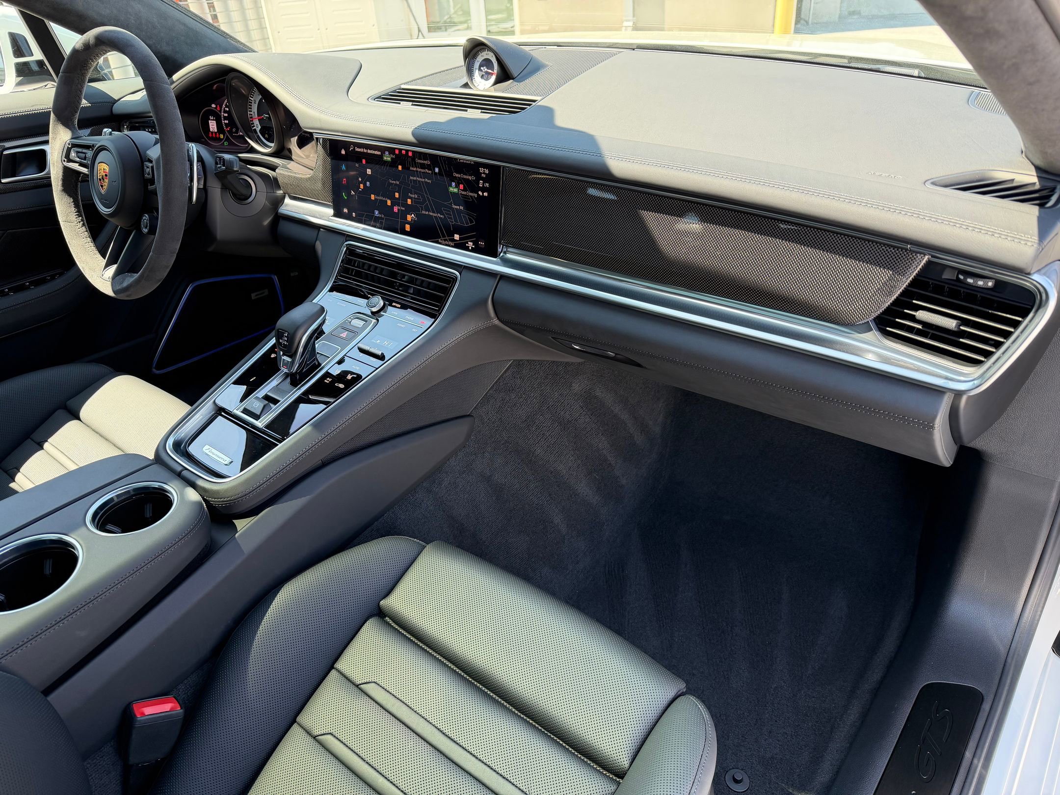 Certified 2022 Porsche Panamera GTS image 17