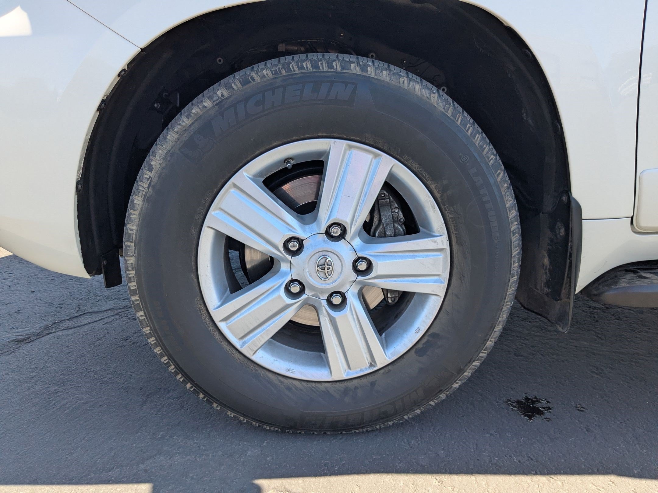 Used 2013 Toyota Land Cruiser AWD/4WD image 39
