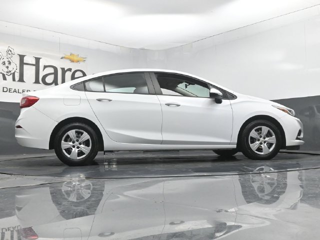 Used 2017 Chevrolet Cruze LS FWD image 56
