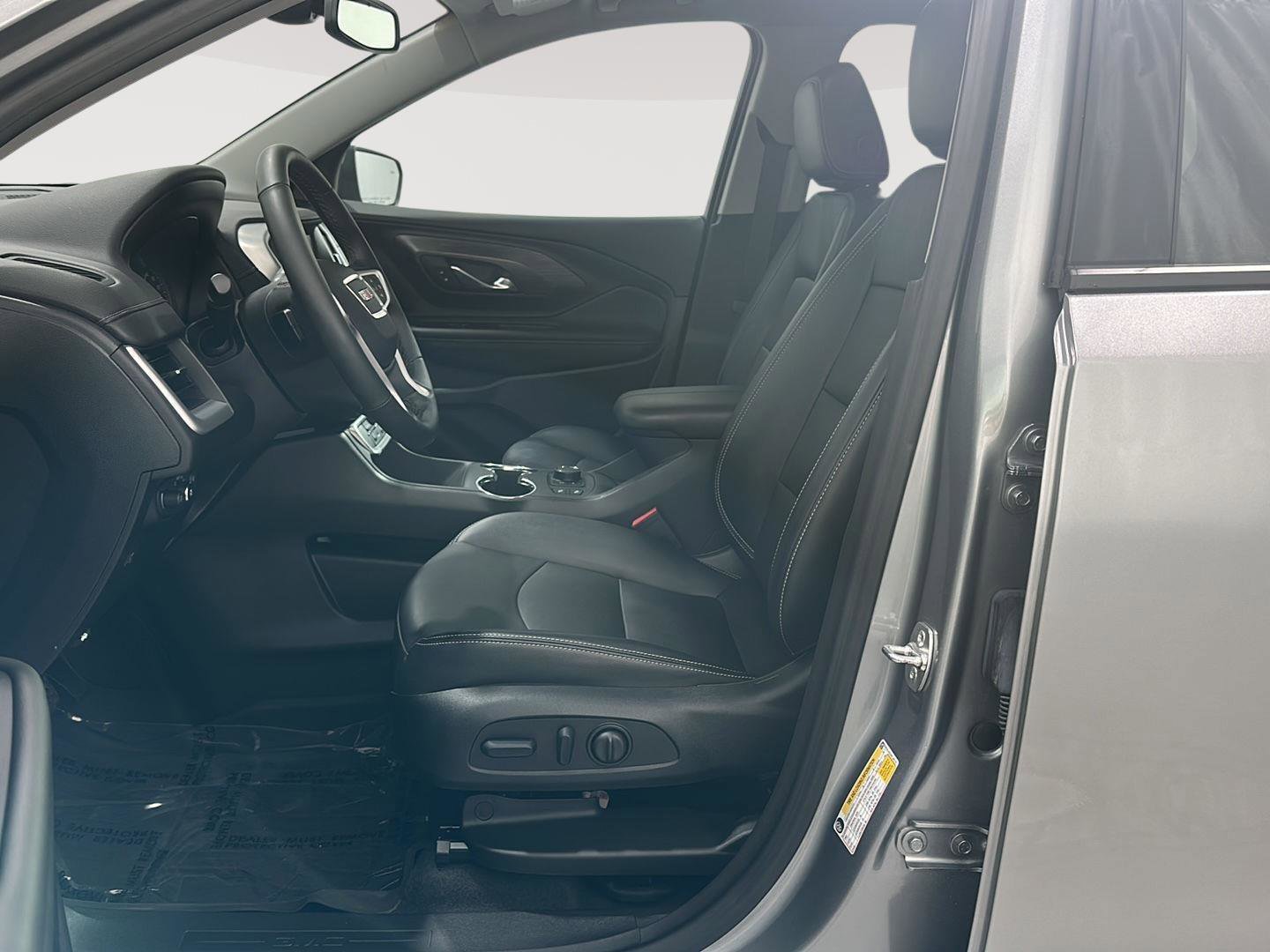 Used 2024 GMC Terrain SLT w/ Infotainment Package II image 20