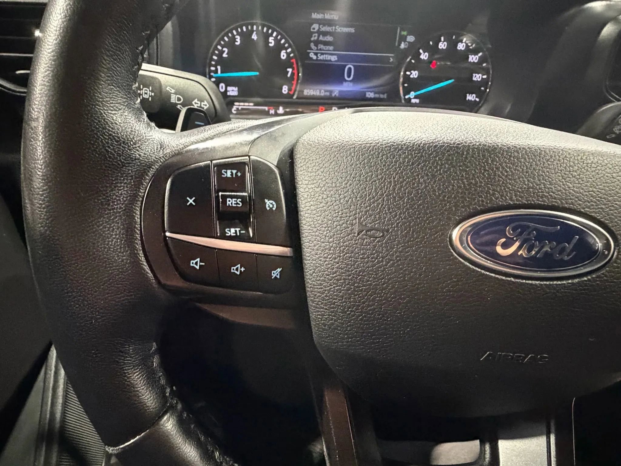 Used 2020 Ford Explorer XLT w/ Comfort Package image 13