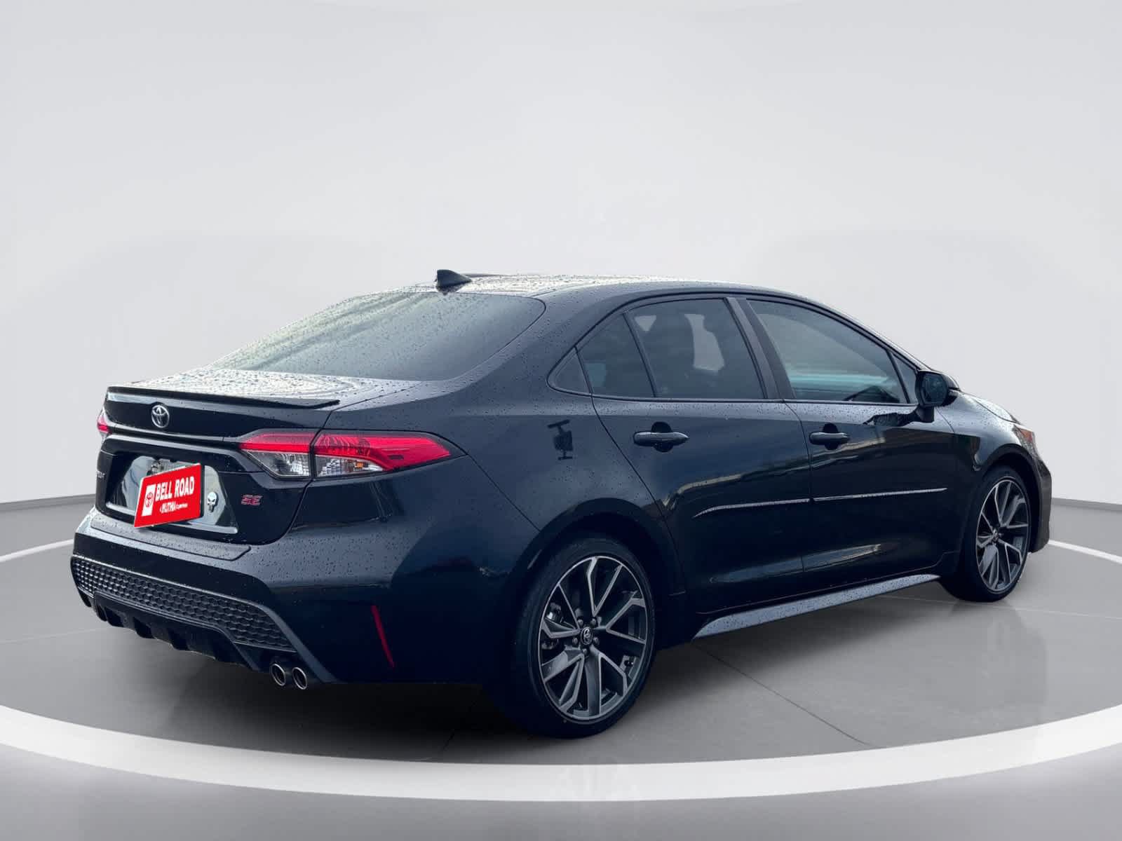 Used 2022 Toyota Corolla SE FWD image 6