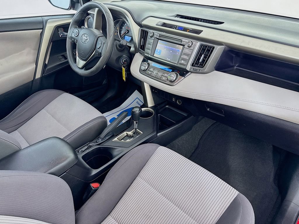 Used 2015 Toyota RAV4 XLE FWD image 34