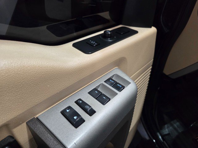 Used 2014 Ford F250 Lariat w/ Lariat Ultimate Package AWD/4WD image 34