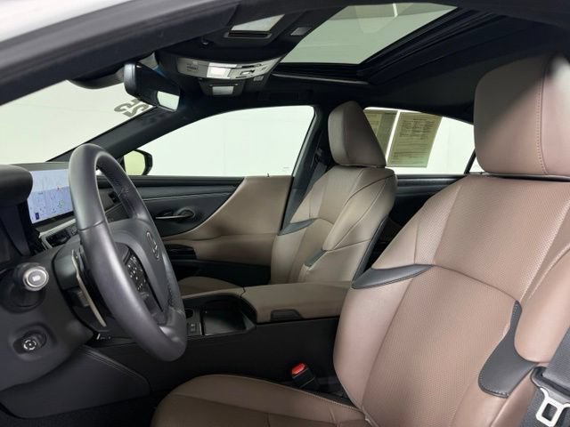 Certified 2025 Lexus ES 300h w/ Premium Package FWD image 5