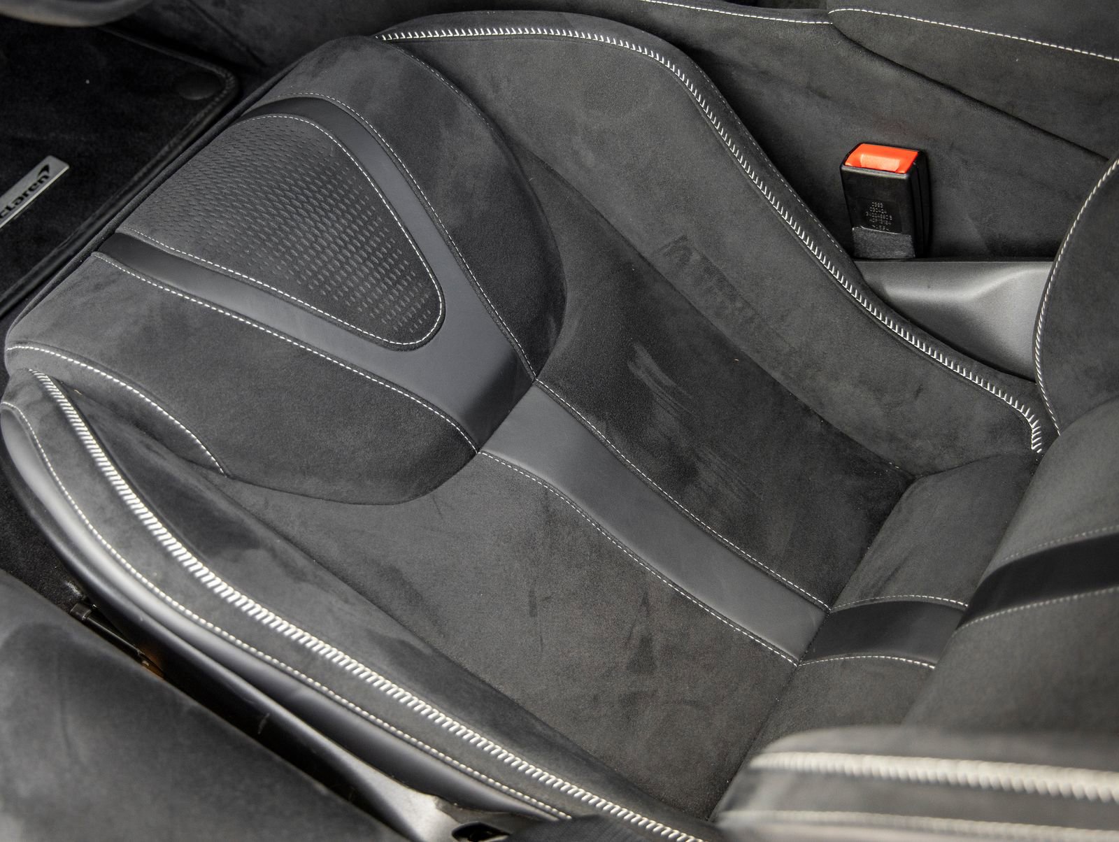 Used 2024 McLaren 750S Spider image 26