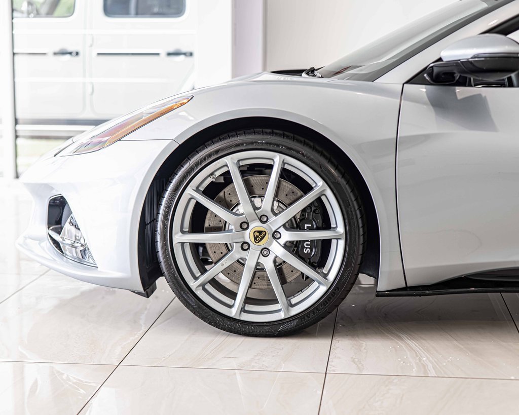 New 2025 Lotus Emira image 8