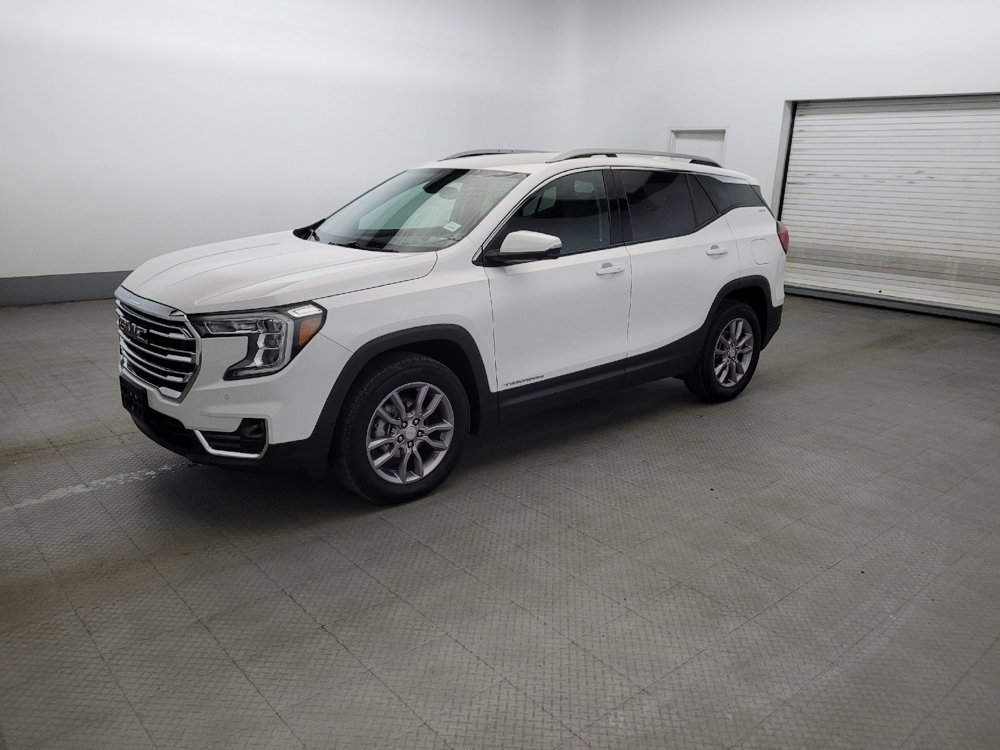 Used 2023 GMC Terrain SLT w/ Tech Package AWD/4WD image 2