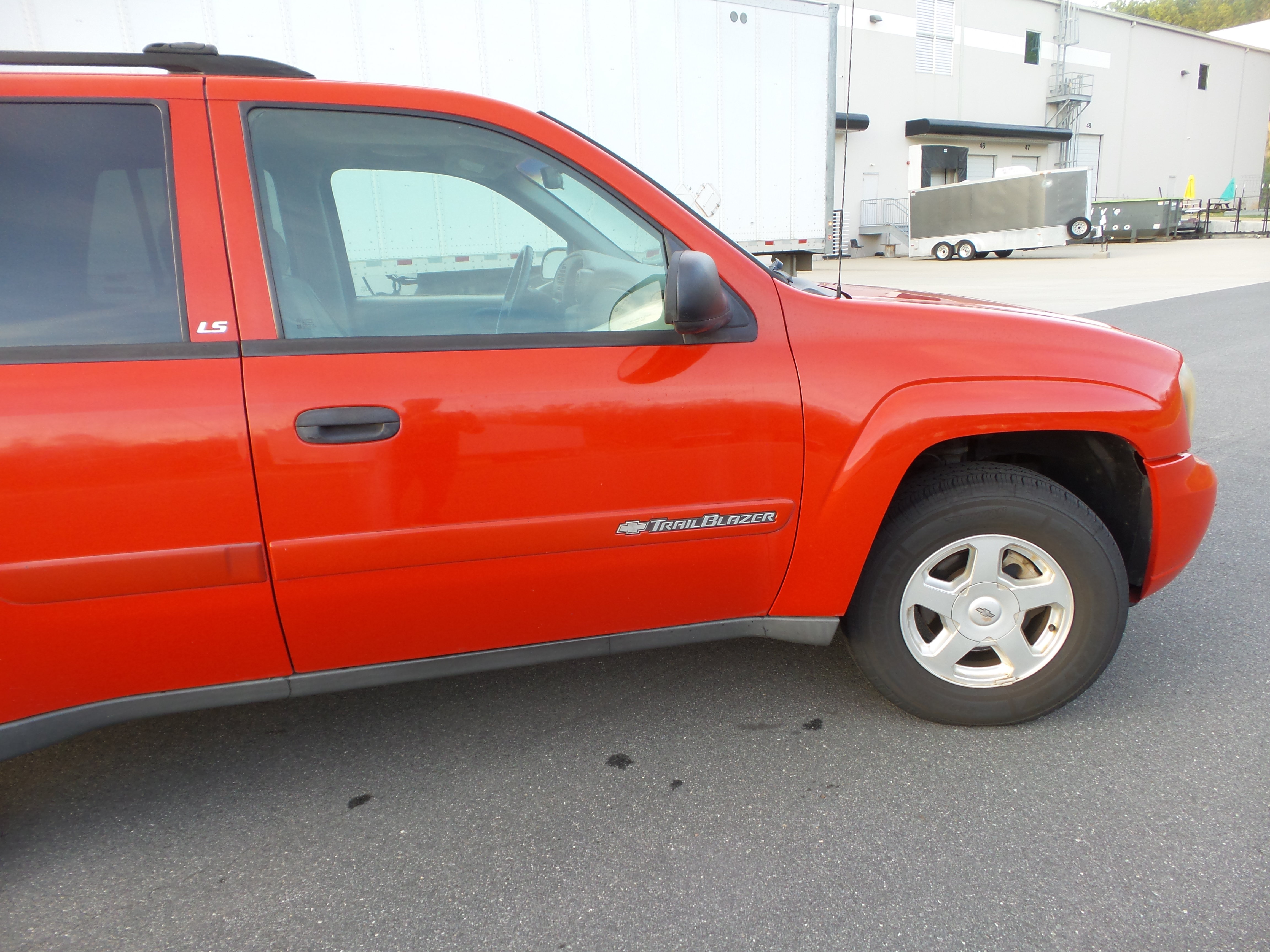 Used 2002 Chevrolet TrailBlazer LS w/ Preferred Equipment Group RWD image 16