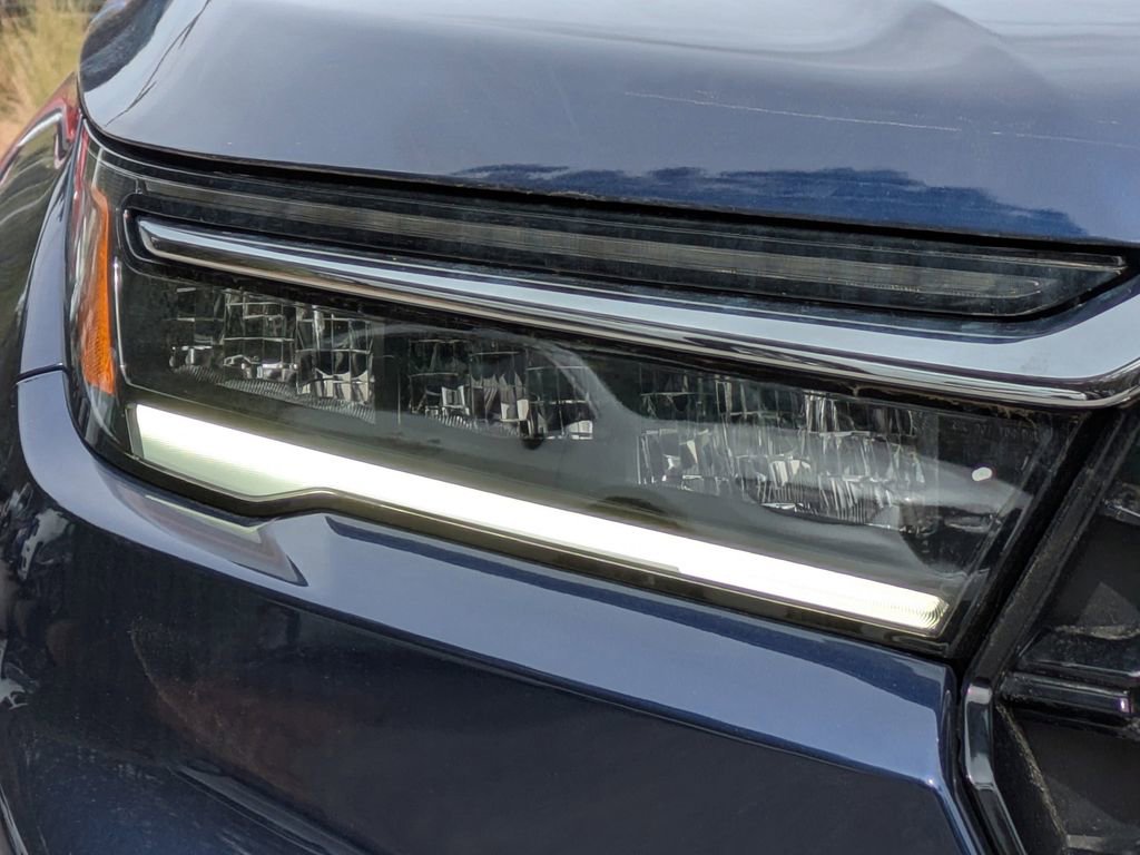 Used 2024 Honda Pilot Touring image 11