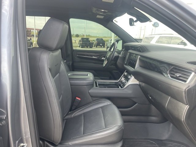 Used 2021 GMC Yukon Denali w/ Denali Premium Package image 14