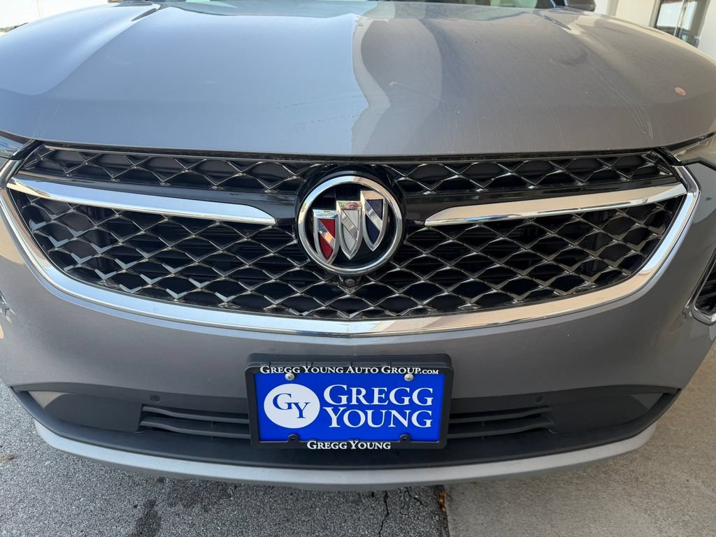 Used 2022 Buick Envision Avenir w/ Technology Package II AWD/4WD image 23