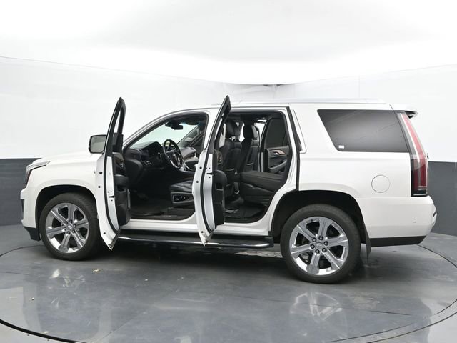 Used 2017 Cadillac Escalade Luxury AWD/4WD image 35