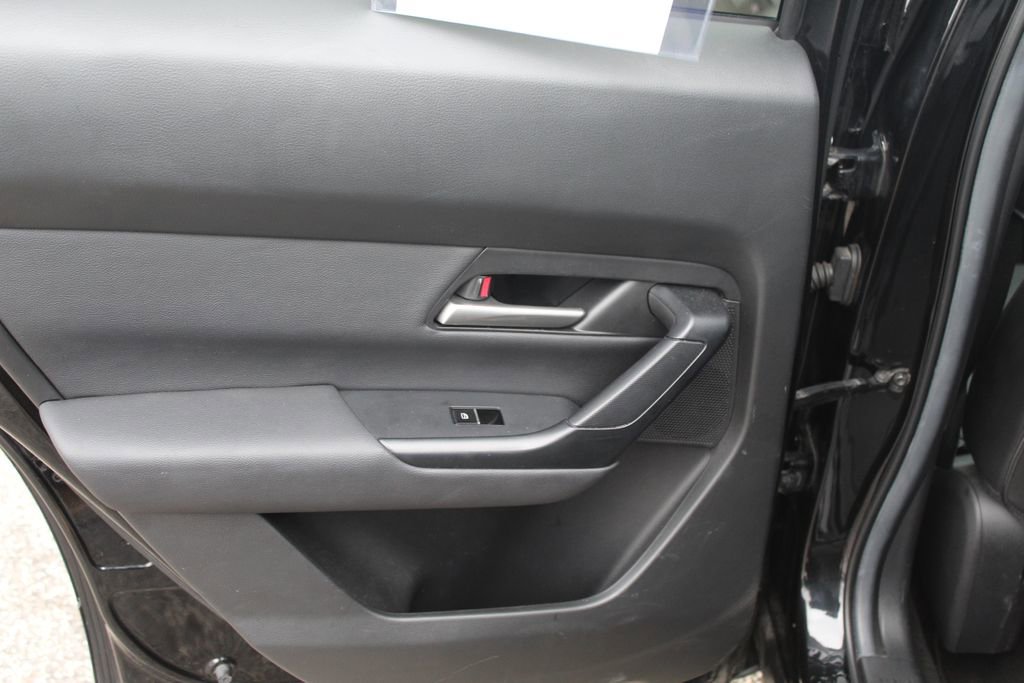 Used 2024 MAZDA CX-50 AWD 2.5 S w/ Preferred Package image 16