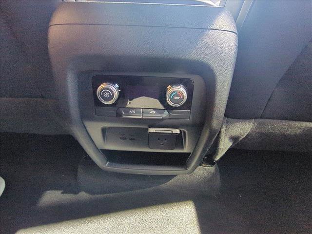 Used 2024 GMC Acadia Elevation image 16