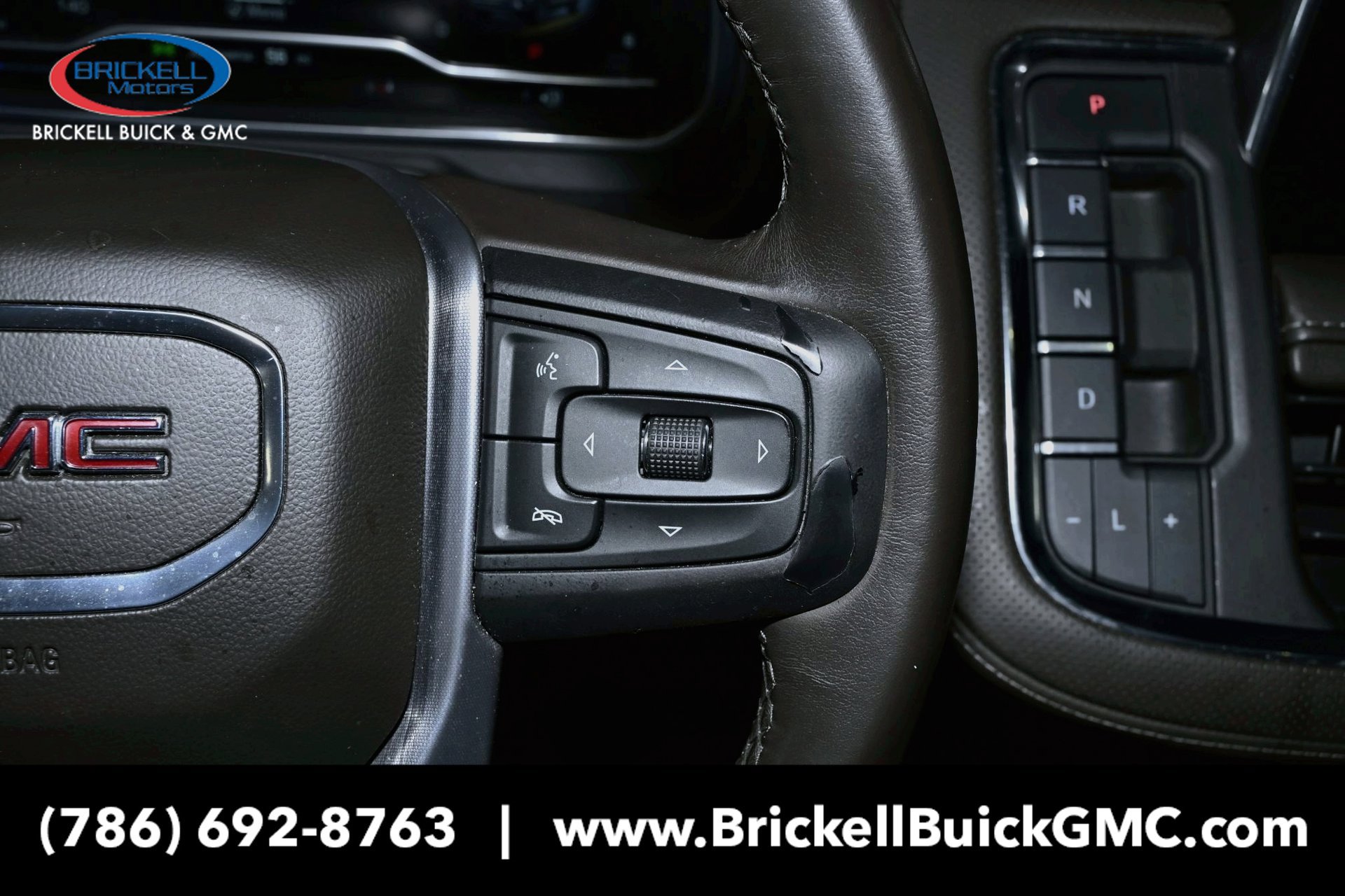 Used 2023 GMC Yukon XL SLT AWD/4WD image 38